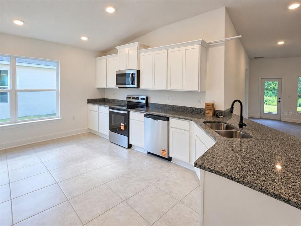 For Sale: $387,900 (4 beds, 2 baths, 1820 Square Feet)