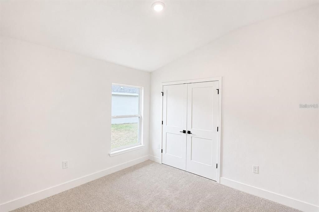 For Sale: $387,900 (4 beds, 2 baths, 1820 Square Feet)
