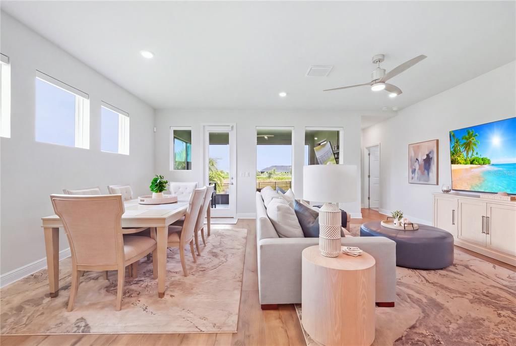 For Sale: $499,990 (3 beds, 2 baths, 1958 Square Feet)