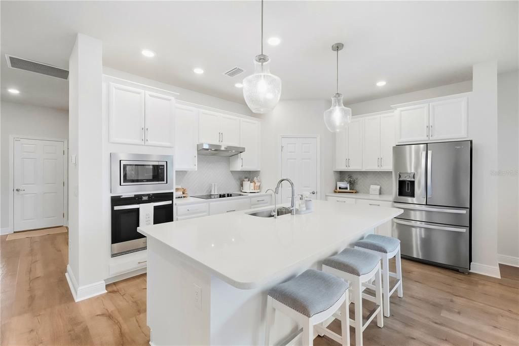 For Sale: $499,990 (3 beds, 2 baths, 1958 Square Feet)
