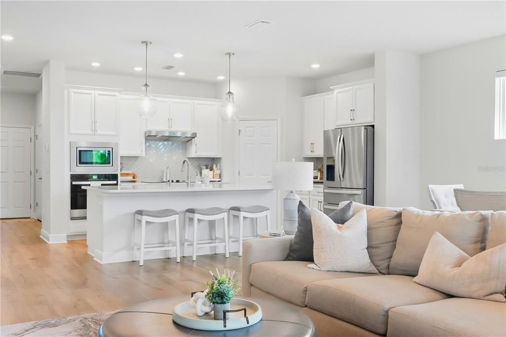 For Sale: $499,990 (3 beds, 2 baths, 1958 Square Feet)