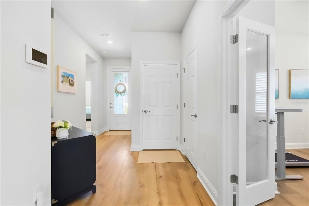 For Sale: $499,990 (3 beds, 2 baths, 1958 Square Feet)