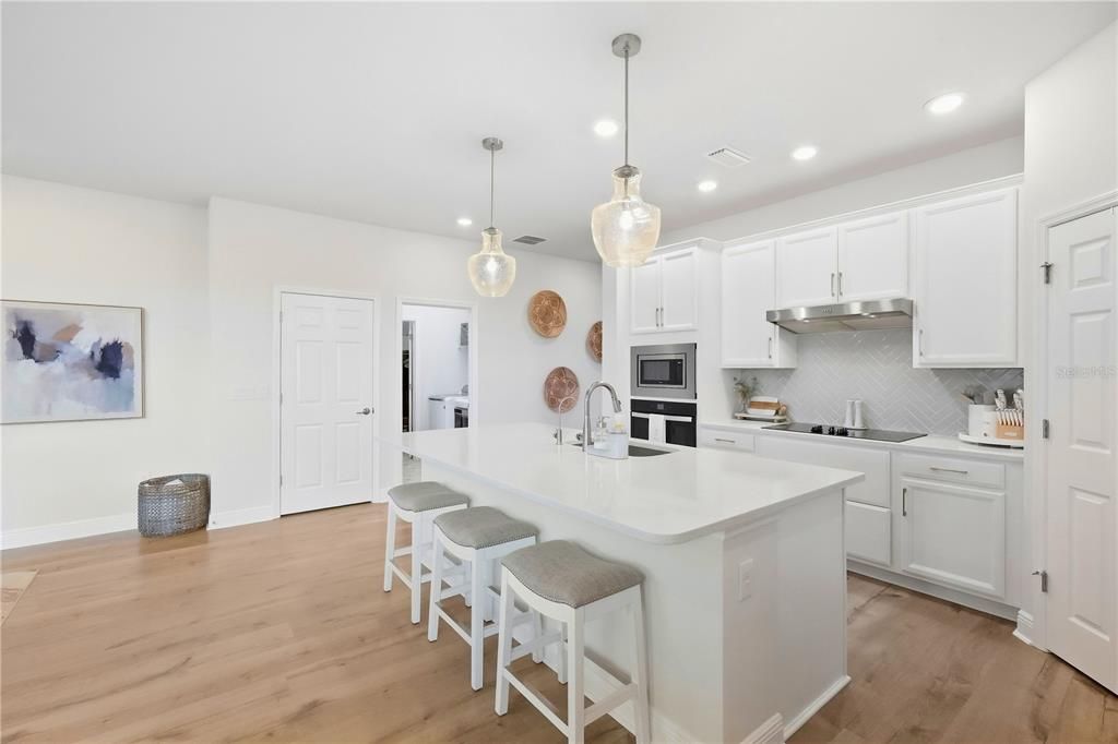 For Sale: $499,990 (3 beds, 2 baths, 1958 Square Feet)
