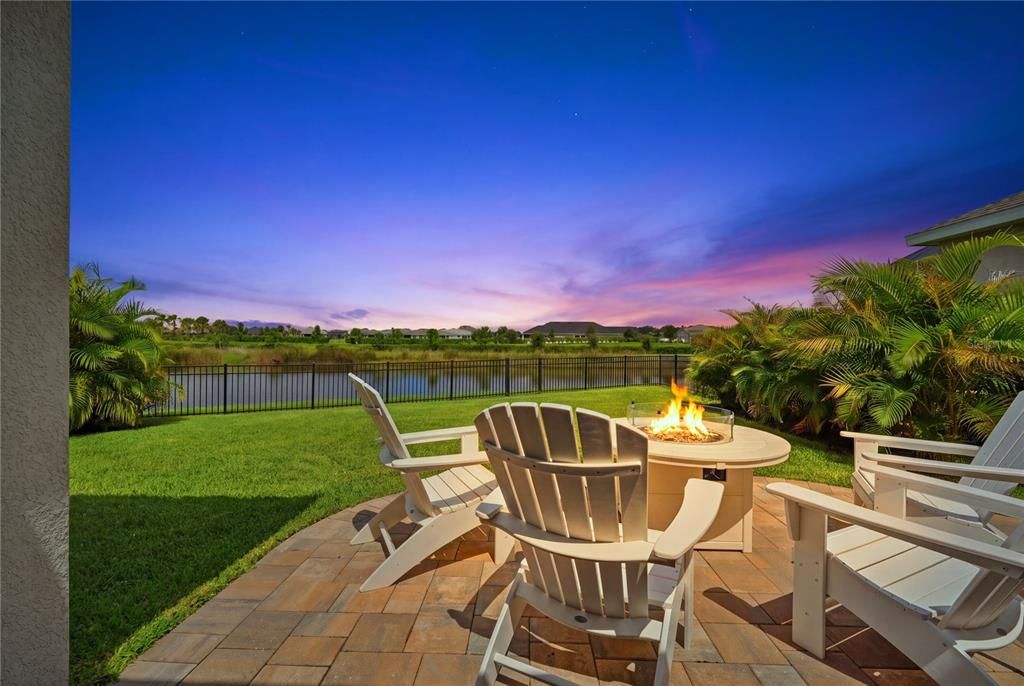 For Sale: $499,990 (3 beds, 2 baths, 1958 Square Feet)