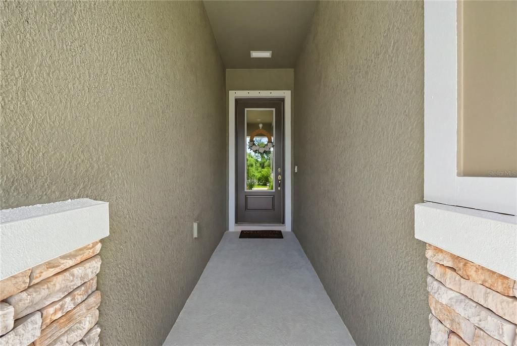 For Sale: $499,990 (3 beds, 2 baths, 1958 Square Feet)