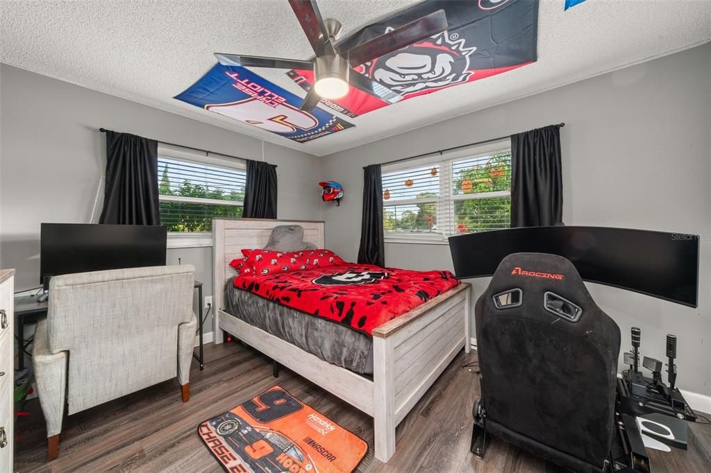 На продажу: $254,900 (3 спален, 2 ванн, 1632 Квадратных фут)