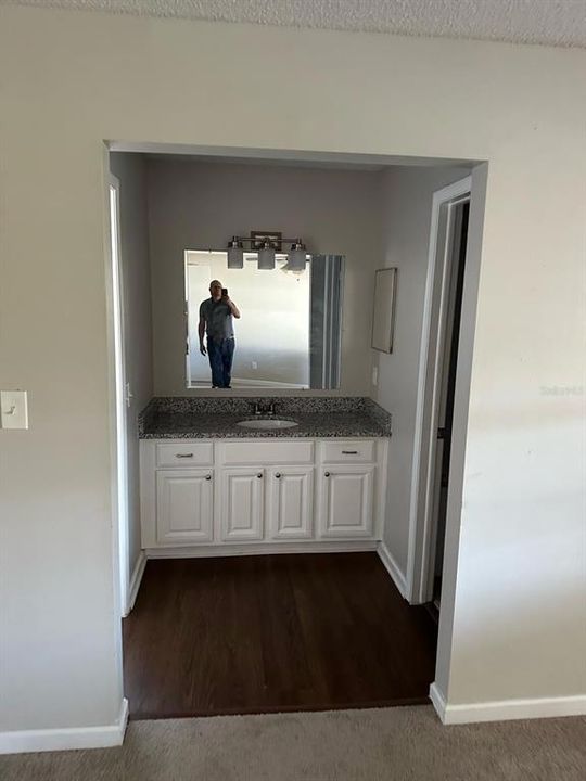 For Sale: $399,900 (3 beds, 2 baths, 1247 Square Feet)