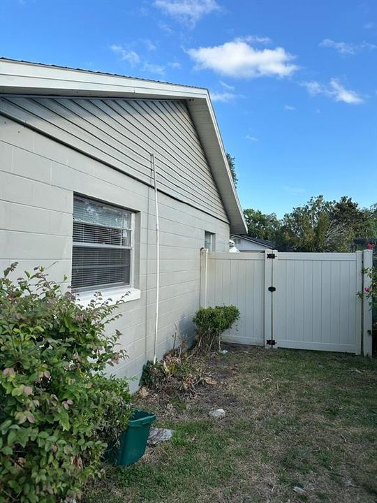 For Sale: $399,900 (3 beds, 2 baths, 1247 Square Feet)