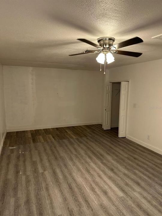 For Sale: $399,900 (3 beds, 2 baths, 1247 Square Feet)