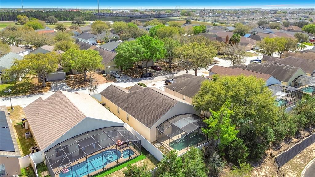 For Sale: $299,000 (5 beds, 3 baths, 1863 Square Feet)