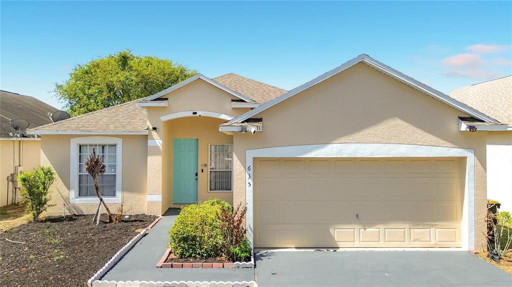 For Sale: $299,000 (5 beds, 3 baths, 1863 Square Feet)