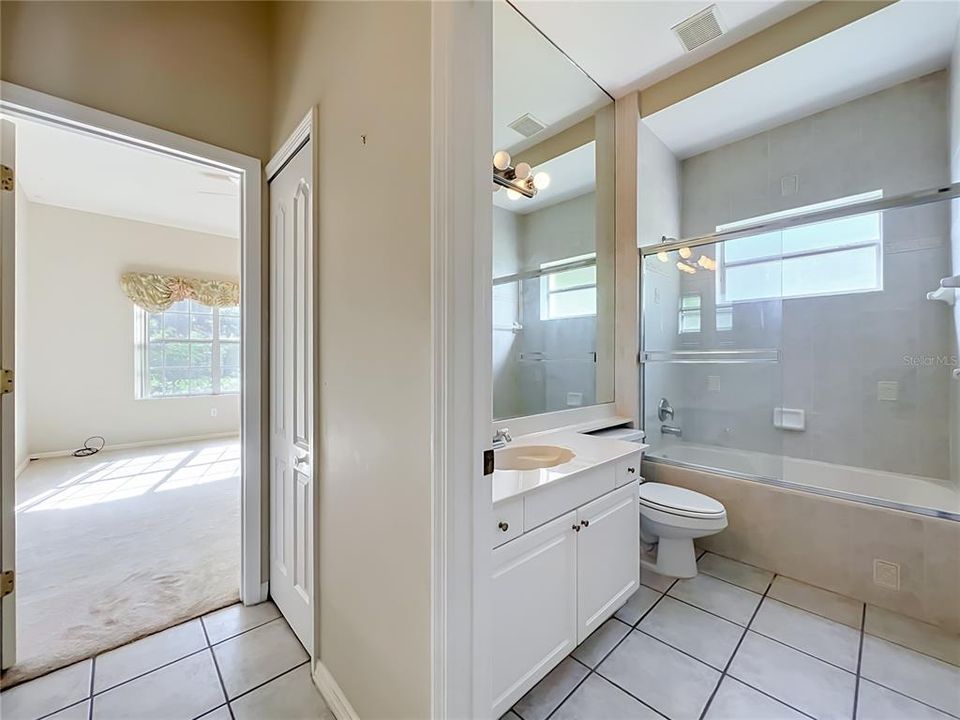For Sale: $419,990 (3 beds, 2 baths, 1925 Square Feet)