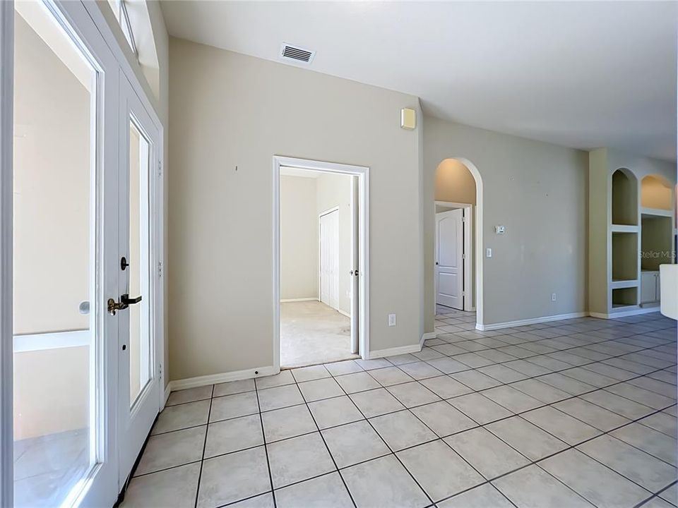 For Sale: $419,990 (3 beds, 2 baths, 1925 Square Feet)