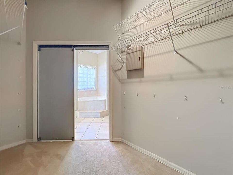 For Sale: $419,990 (3 beds, 2 baths, 1925 Square Feet)