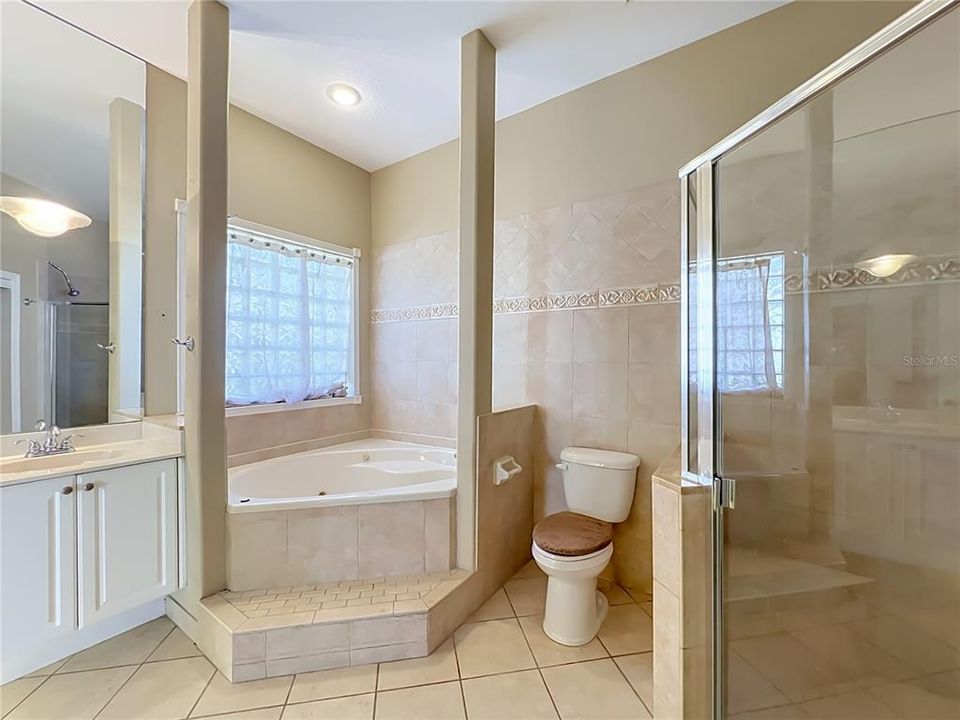For Sale: $419,990 (3 beds, 2 baths, 1925 Square Feet)
