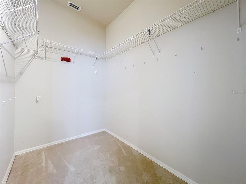 For Sale: $419,990 (3 beds, 2 baths, 1925 Square Feet)