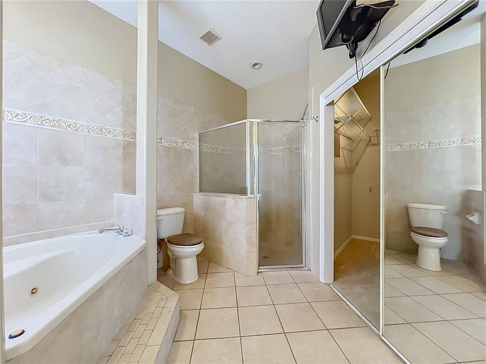 For Sale: $419,990 (3 beds, 2 baths, 1925 Square Feet)