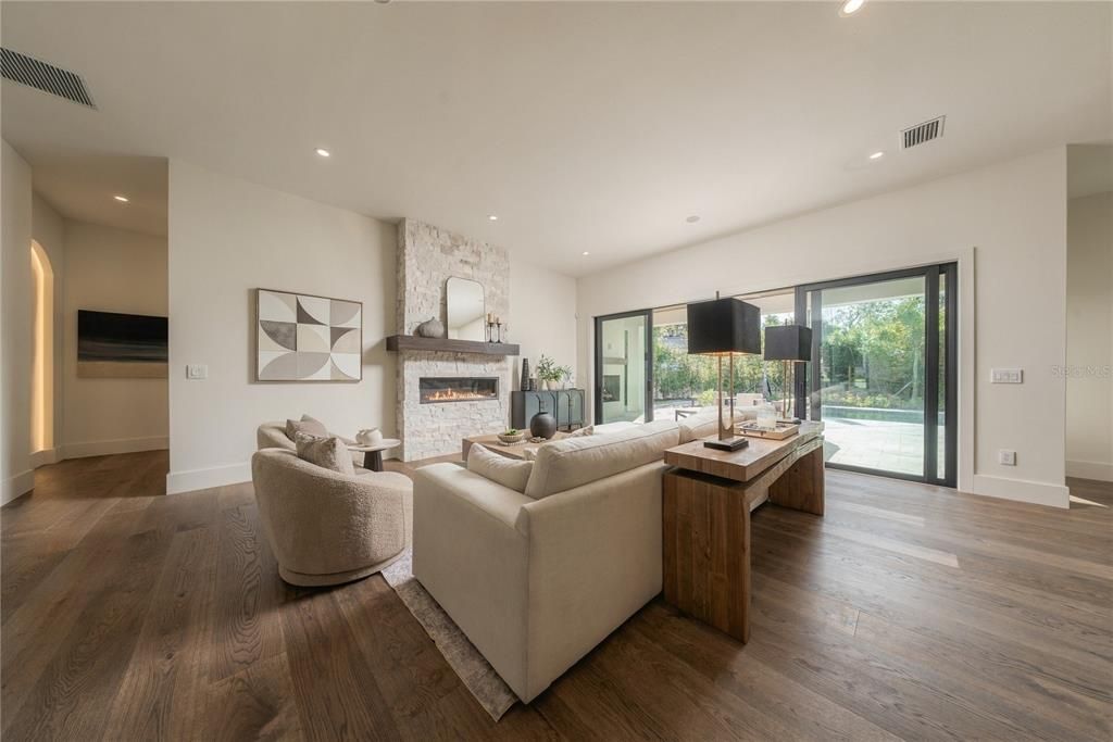For Sale: $3,250,000 (5 beds, 6 baths, 4459 Square Feet)