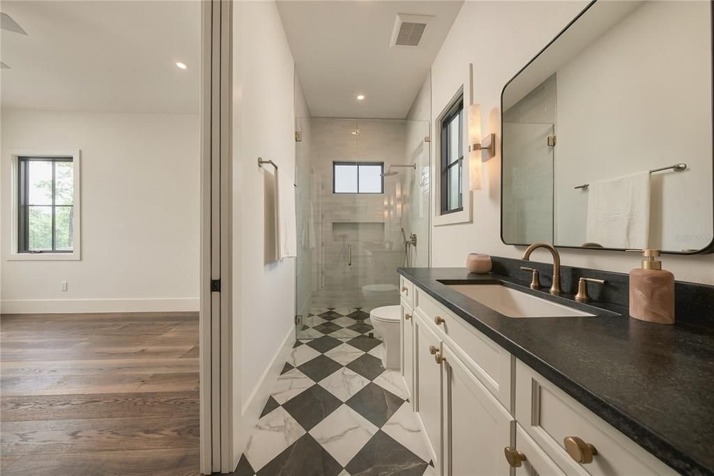 For Sale: $3,250,000 (5 beds, 6 baths, 4459 Square Feet)