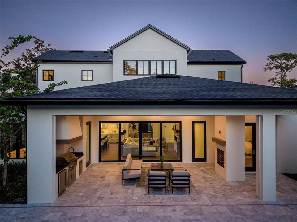 For Sale: $3,250,000 (5 beds, 6 baths, 4459 Square Feet)