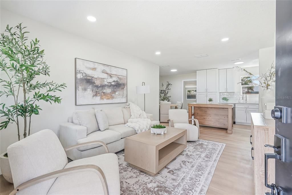 For Sale: $289,900 (3 beds, 1 baths, 1005 Square Feet)