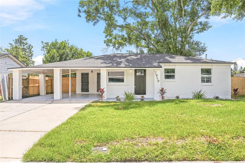 For Sale: $289,900 (3 beds, 1 baths, 1005 Square Feet)