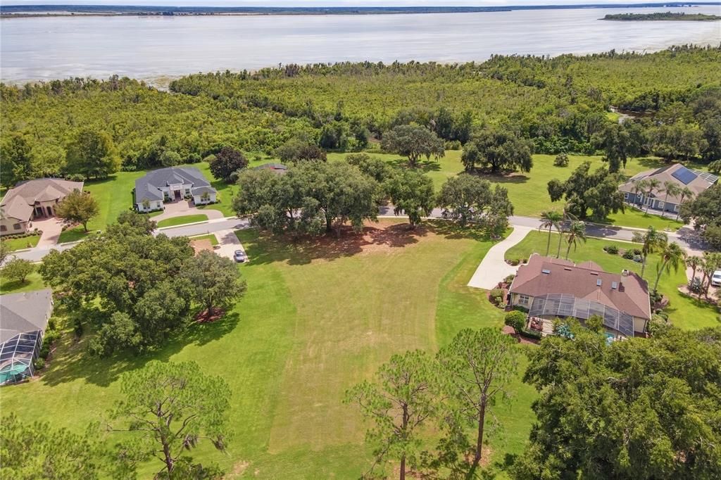 На продажу: $149,000 (0.80 acres)