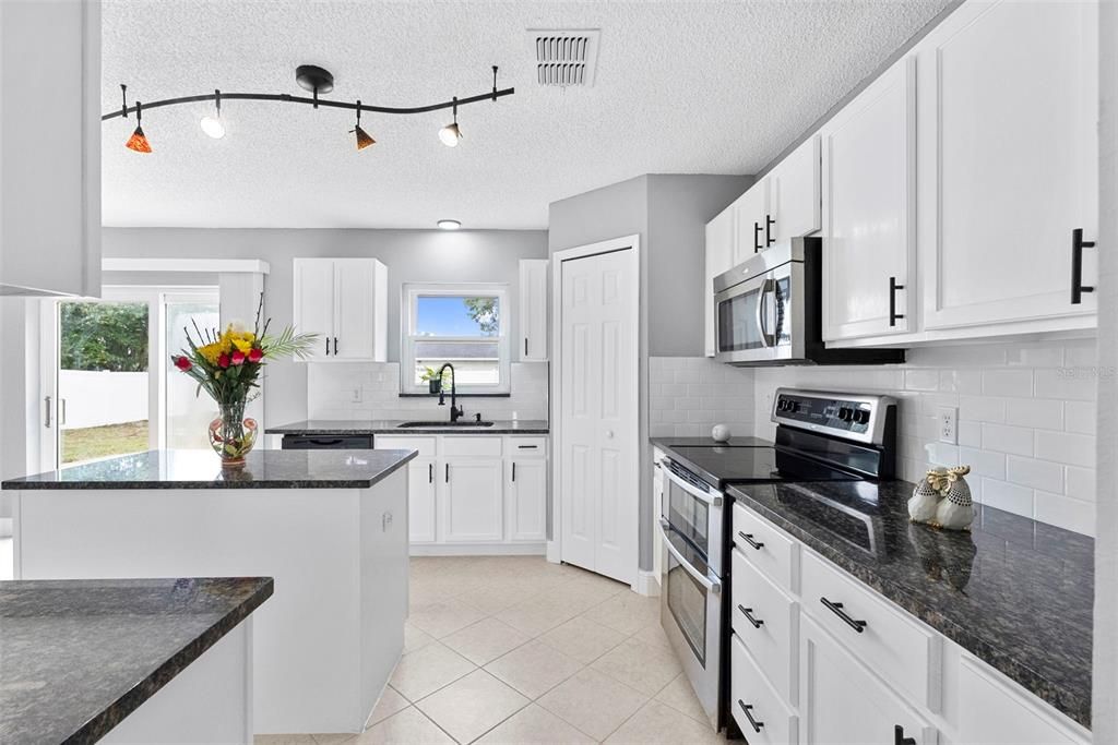 For Sale: $372,999 (4 beds, 2 baths, 2356 Square Feet)