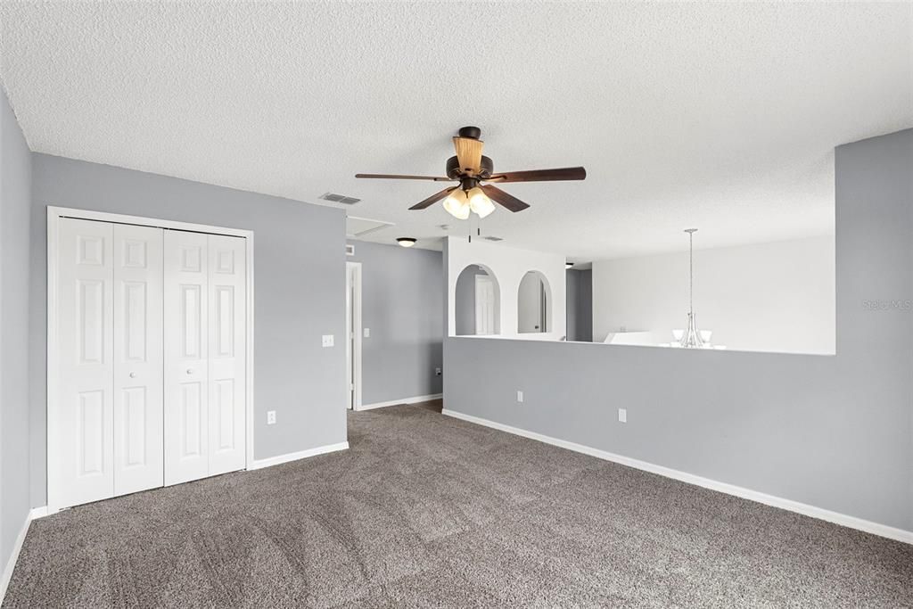 For Sale: $372,999 (4 beds, 2 baths, 2356 Square Feet)