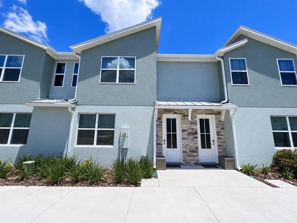 For Sale: $439,990 (4 beds, 4 baths, 2112 Square Feet)