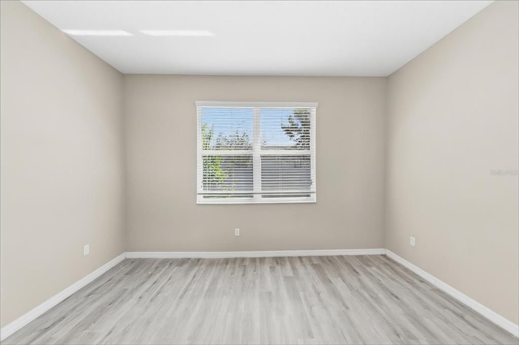 En Venta: $449,900 (3 camas, 2 baños, 1825 Pies cuadrados)