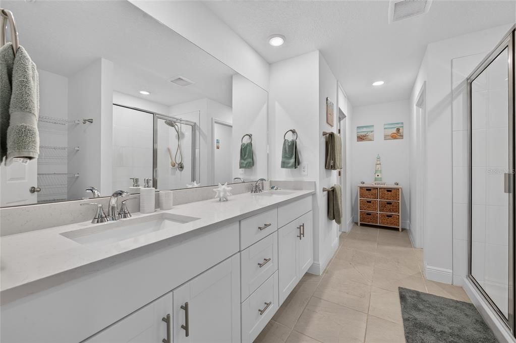 For Sale: $525,000 (4 beds, 3 baths, 2480 Square Feet)