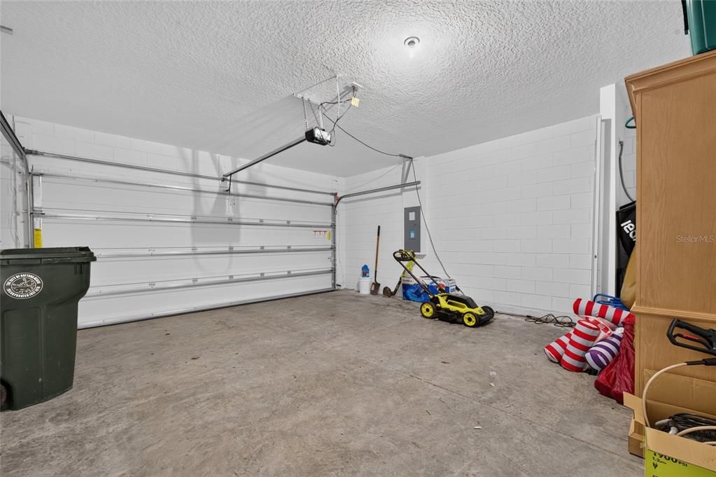 For Sale: $525,000 (4 beds, 3 baths, 2480 Square Feet)