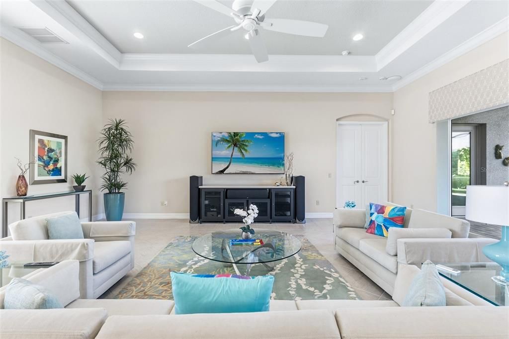 For Sale: $650,000 (3 beds, 3 baths, 2443 Square Feet)