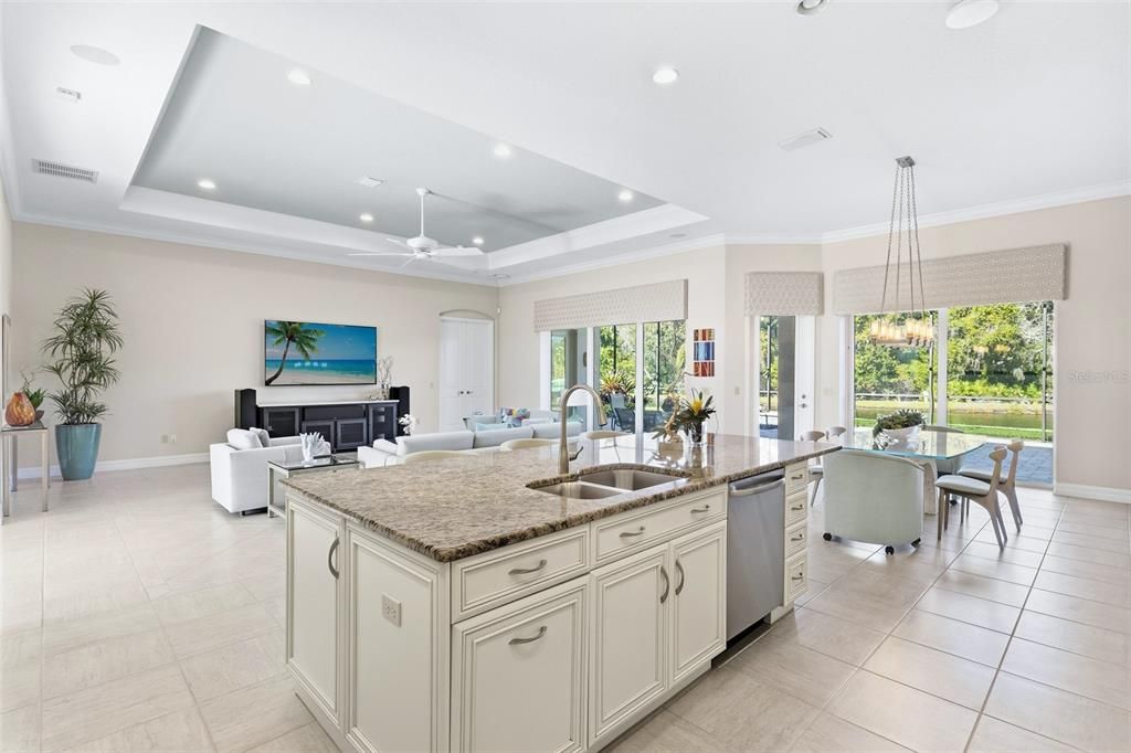 For Sale: $650,000 (3 beds, 3 baths, 2443 Square Feet)