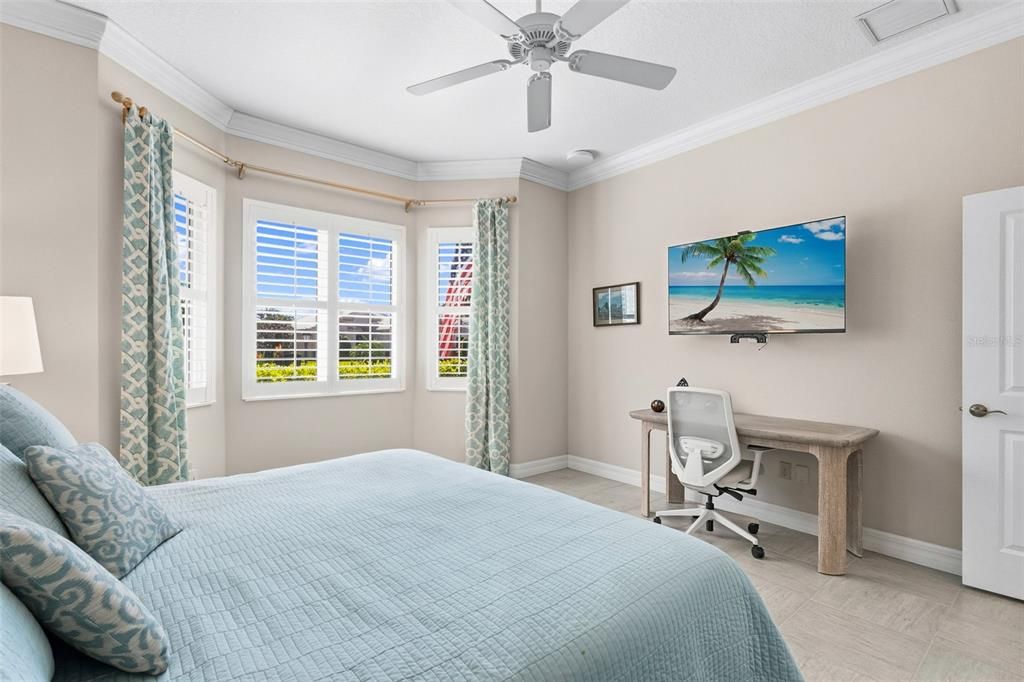 For Sale: $650,000 (3 beds, 3 baths, 2443 Square Feet)