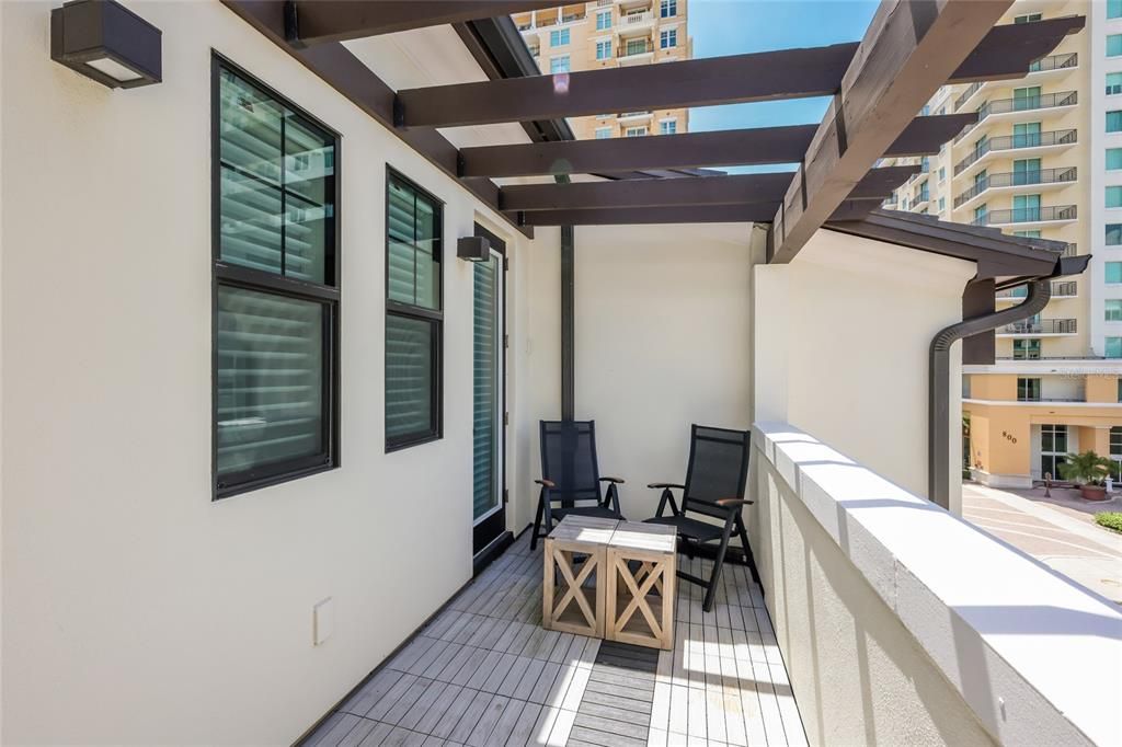 For Sale: $1,295,000 (3 beds, 3 baths, 2291 Square Feet)