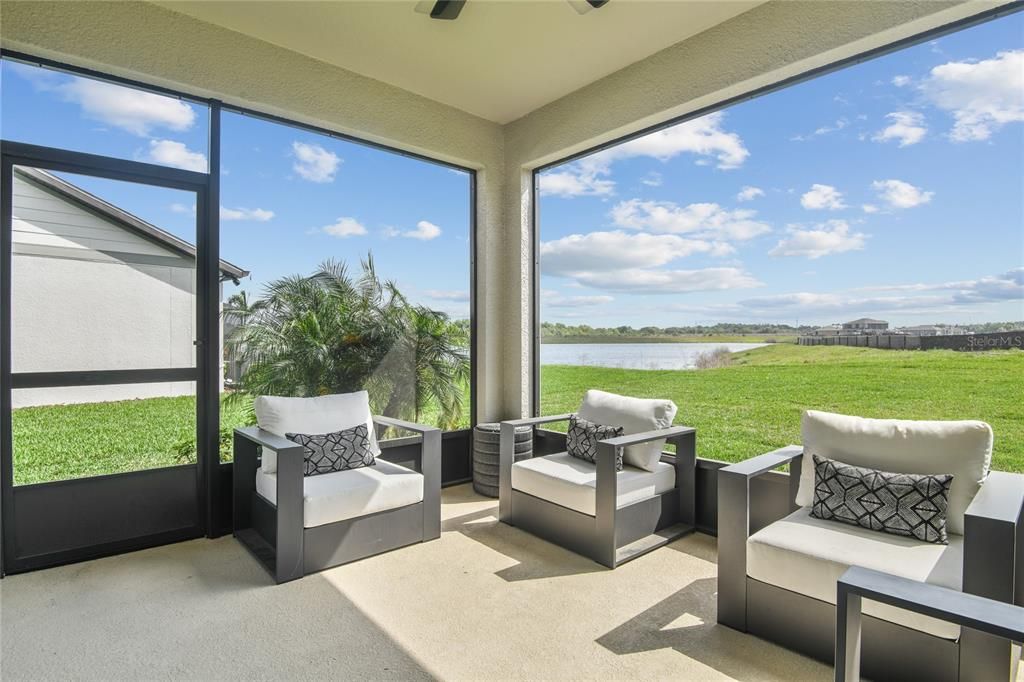 En Venta: $473,611 (4 camas, 3 baños, 2170 Pies cuadrados)