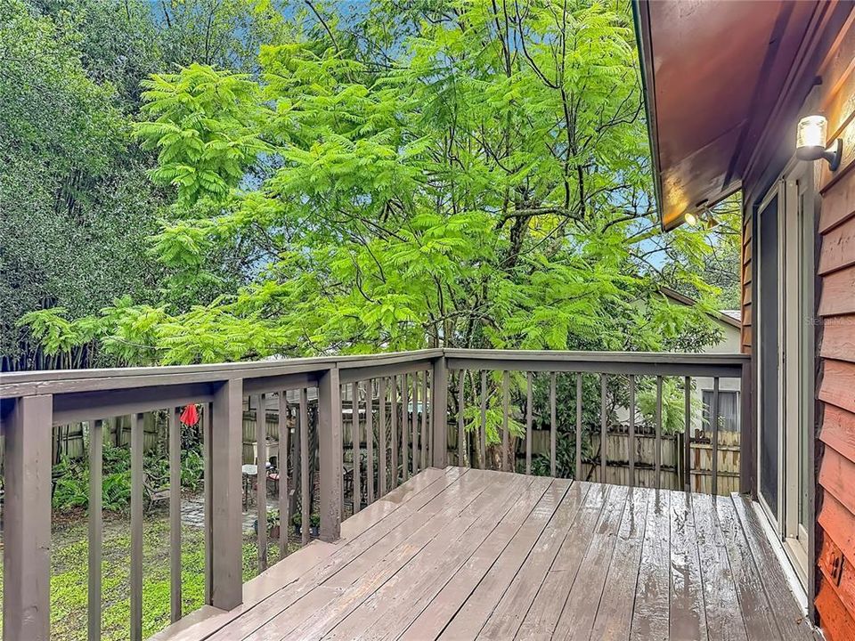 For Sale: $450,000 (3 beds, 2 baths, 1956 Square Feet)