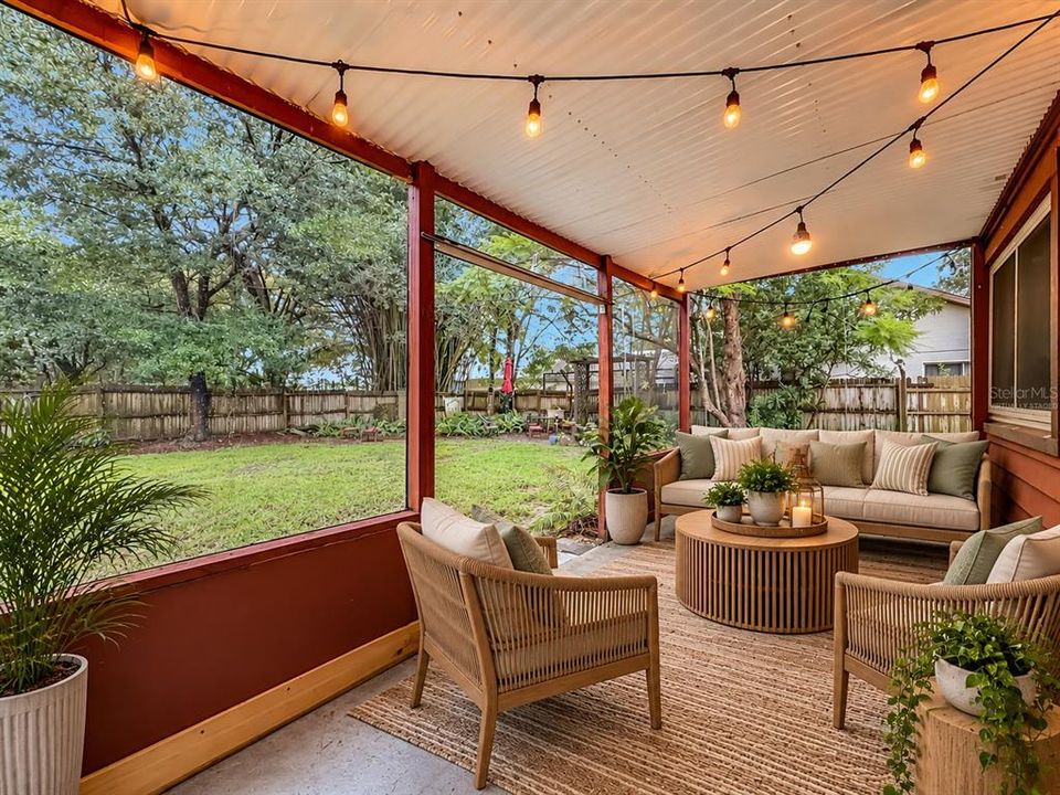 For Sale: $450,000 (3 beds, 2 baths, 1956 Square Feet)