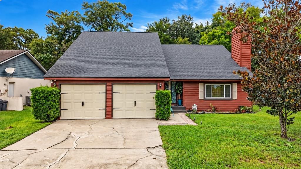 For Sale: $450,000 (3 beds, 2 baths, 1956 Square Feet)