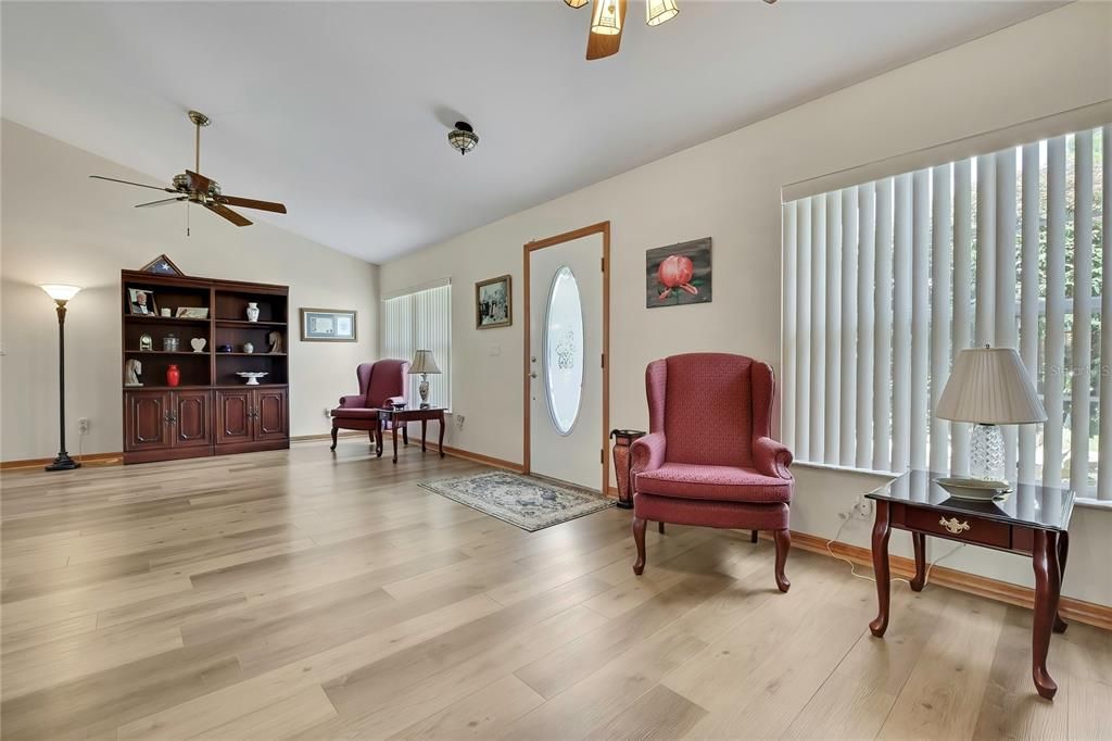 For Sale: $318,900 (3 beds, 2 baths, 1974 Square Feet)
