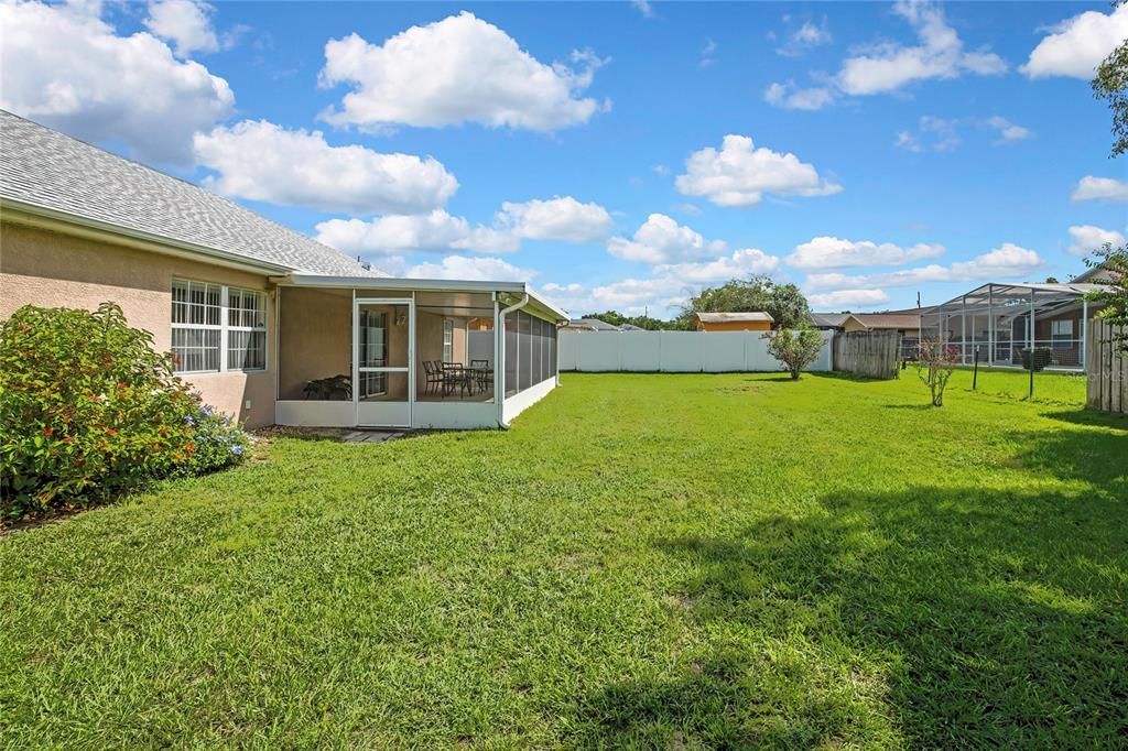For Sale: $318,900 (3 beds, 2 baths, 1974 Square Feet)