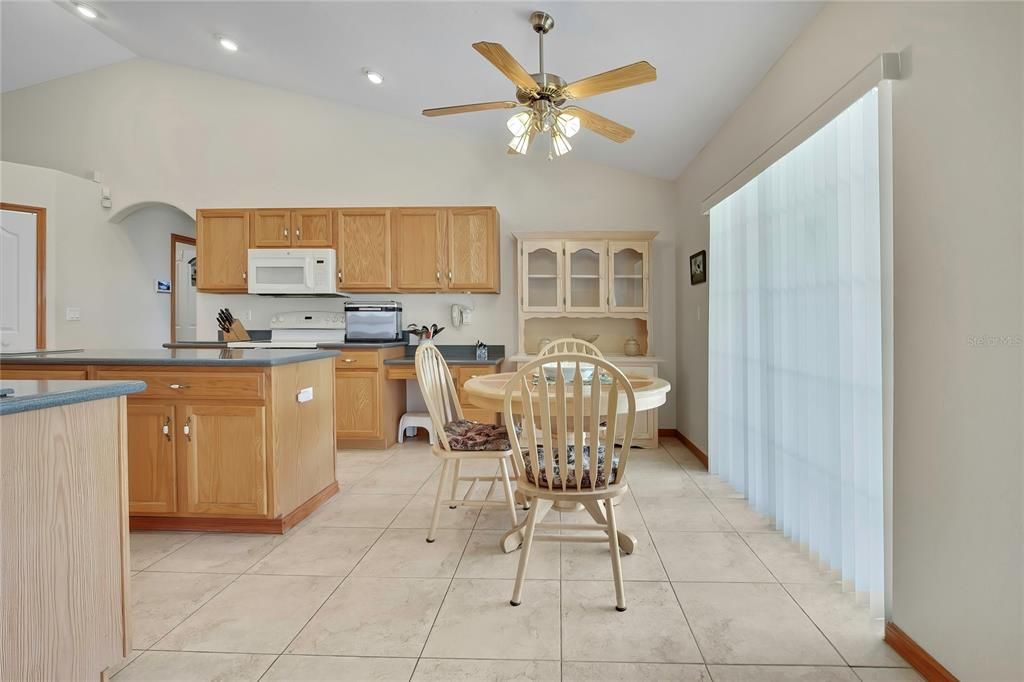 For Sale: $318,900 (3 beds, 2 baths, 1974 Square Feet)