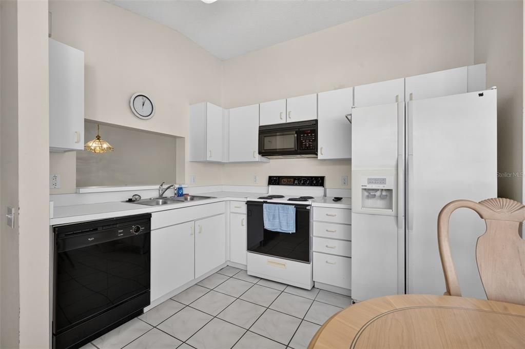 En Venta: $240,000 (3 camas, 2 baños, 1764 Pies cuadrados)