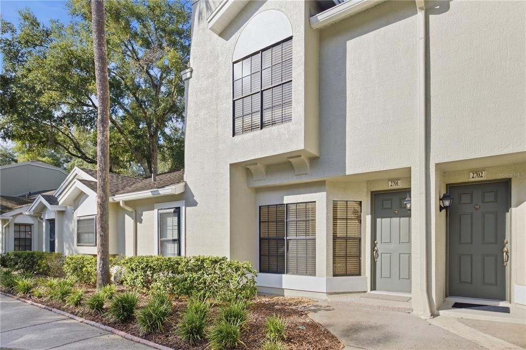 For Sale: $229,900 (2 beds, 2 baths, 1185 Square Feet)