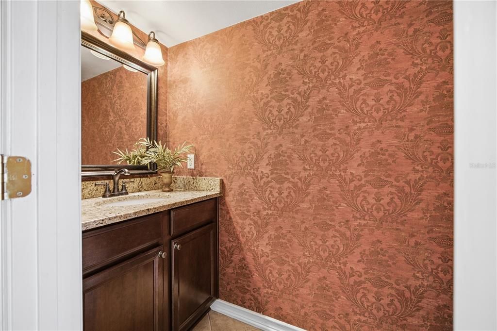 For Sale: $229,900 (2 beds, 2 baths, 1185 Square Feet)
