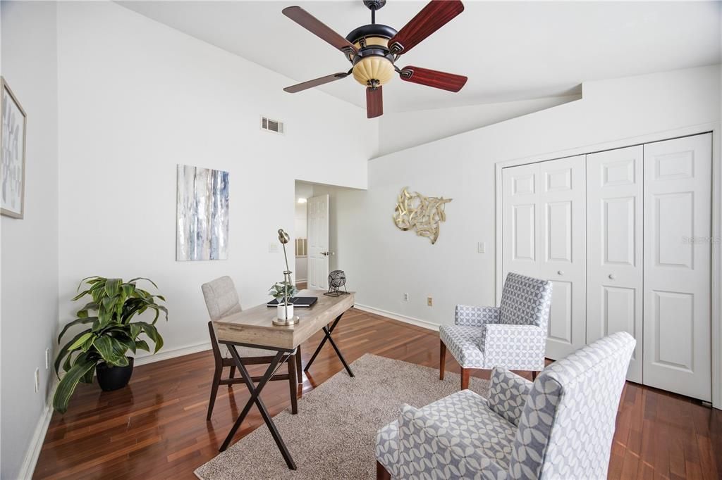 For Sale: $229,900 (2 beds, 2 baths, 1185 Square Feet)