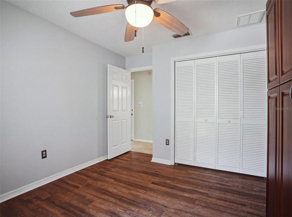 Active With Contract: $350,000 (3 beds, 2 baths, 1812 Square Feet)