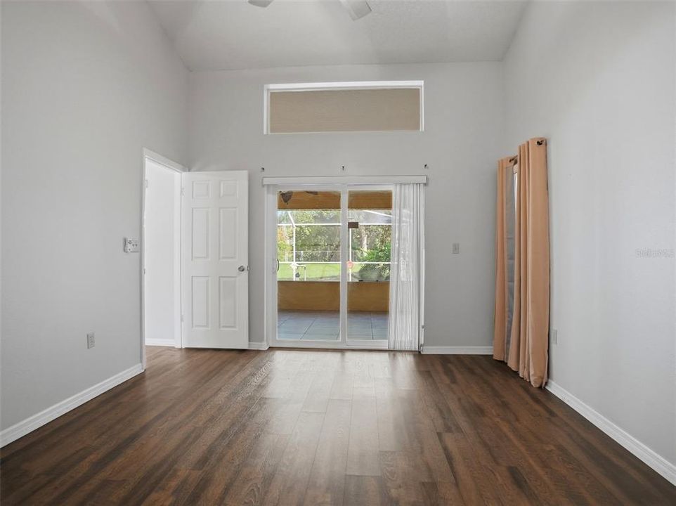 Active With Contract: $350,000 (3 beds, 2 baths, 1812 Square Feet)